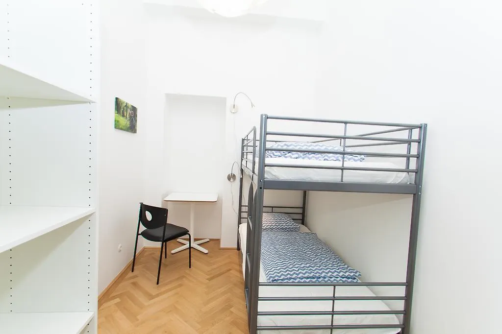 Deluxe Apartment with 3 Rooms - Hegelgasse 17 - Wenen