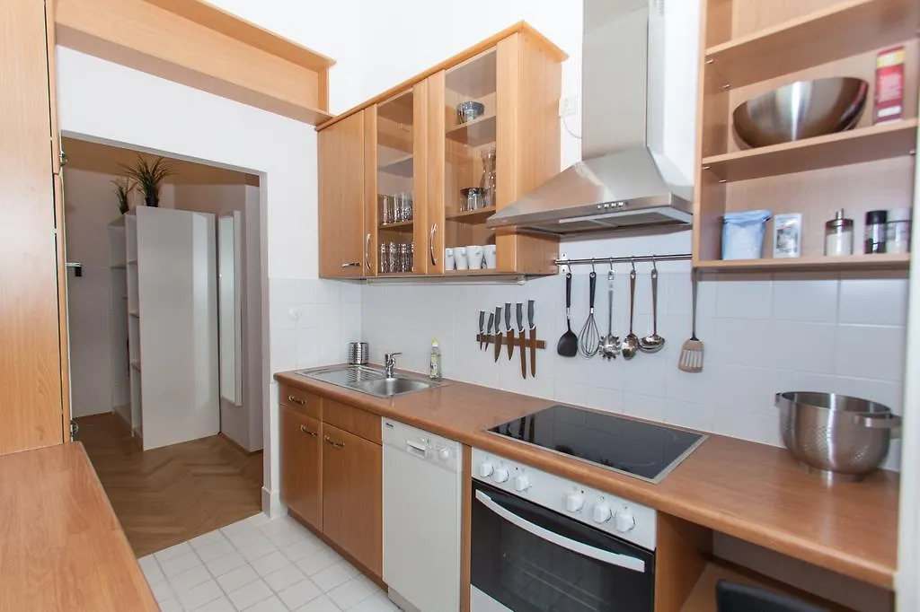 Deluxe Apartment with 3 Rooms - Hegelgasse 17 - Wenen